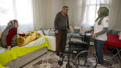 Mersin Büyükşehir Belediyesi, sosyal belediyecilik projeleri kapsamında engelli bireylerin yaşam