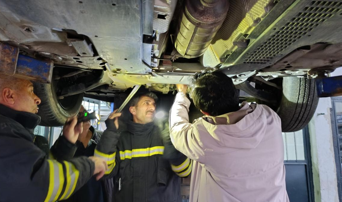 Erzincan’da bir otomobilin motor bölümünden gelen sesler üzerine başlayan ve