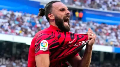 Süper Lig’de transfer kazanı kaynarken, Kosovalı golcü Vedat Muriqi cephesinden