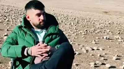 Şanlıurfa’da arızalanan aracını kontrol etmek için yol kenarında duran Ceylanpınar