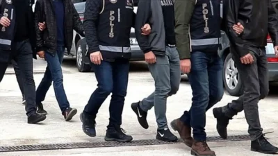 Kocaeli’nin Derince ilçesinde emniyet güçlerinin titiz takibi sonucu düzenlenen kaçakçılık