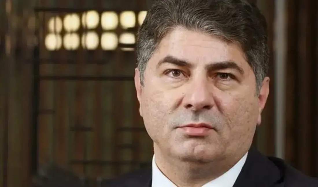 Fenerbahçe başkanlık yarışı kızışırken adaylardan Hakan Safi’nin ortaya koyduğu Paolo