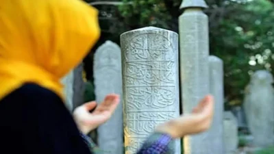 Kurban Bayramı’nda sevdiklerinin kabirlerini ziyaret ederek dualar etmek isteyen milyonlarca
