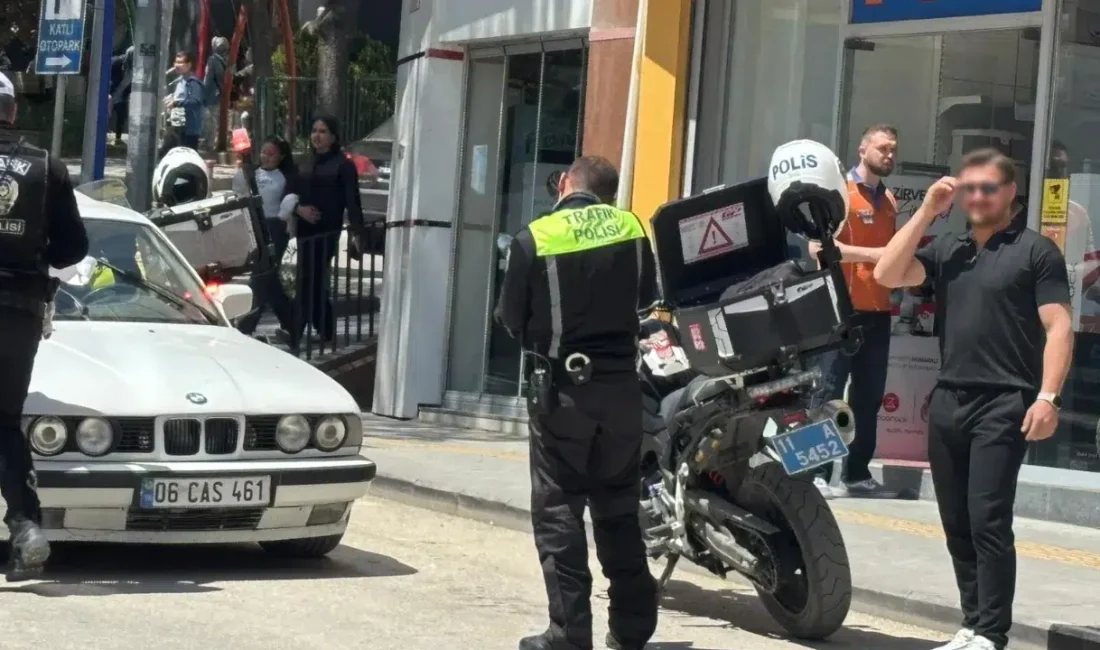 Bilecik’te polis ekiplerinin gerçekleştirdiği denetimlerde abartı egzozla vatandaşları rahatsız eden