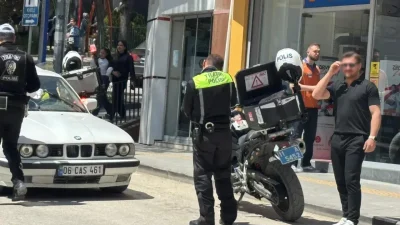 Bilecik’te polis ekiplerinin gerçekleştirdiği denetimlerde abartı egzozla vatandaşları rahatsız eden