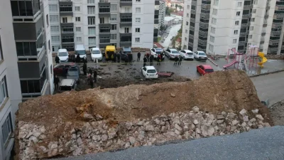 Tokat’ta etkili olan şiddetli sağanak yağışlar hayatı olumsuz etkilerken, bir