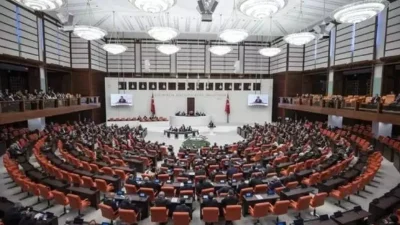 AK Parti kulislerinde hareketlilik sürerken, cezaevlerindeki binlerce hükümlü ve yakınının