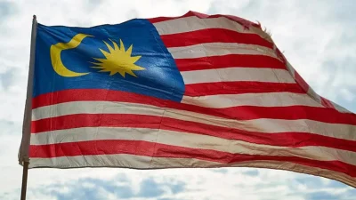 Malezya’nın kalbi Kuala Lumpur ve Petaling Jaya’da aniden bastıran şiddetli