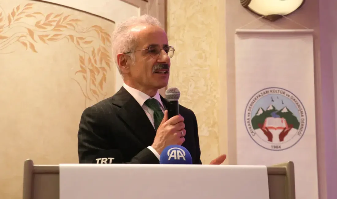 Ulaştırma ve Altyapı Bakanı Abdulkadir Uraloğlu, Trabzon’da katıldığı özel programda