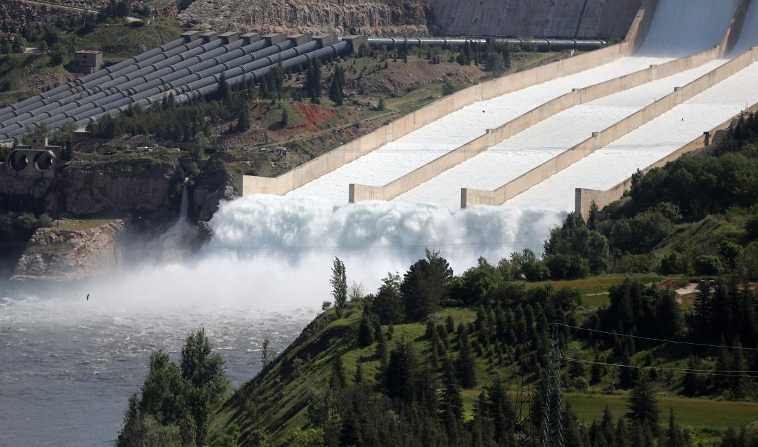 Elazığ’da bulunan Türkiye’nin enerji devlerinden Keban Barajı’nda 7 yıl aradan