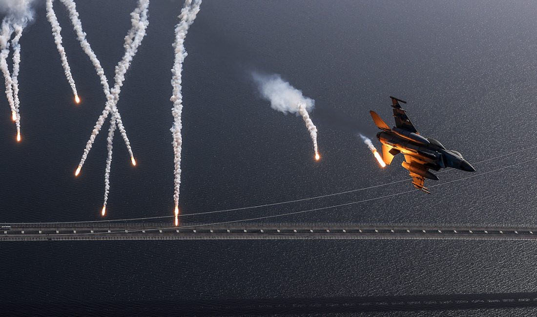 Türk Silahlı Kuvvetleri’nin dev tatbikatı EFES-2026 kapsamında havalanan F-16 savaş