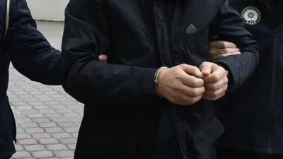 Samsun’da polis ekiplerinin Canik ve Tekkeköy ilçelerinde gerçekleştirdiği eş zamanlı