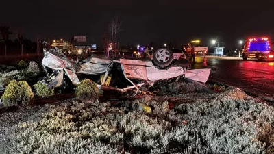 Niğde’de iki otomobilin çarpışması sonucu meydana gelen şiddetli kazada ortalık