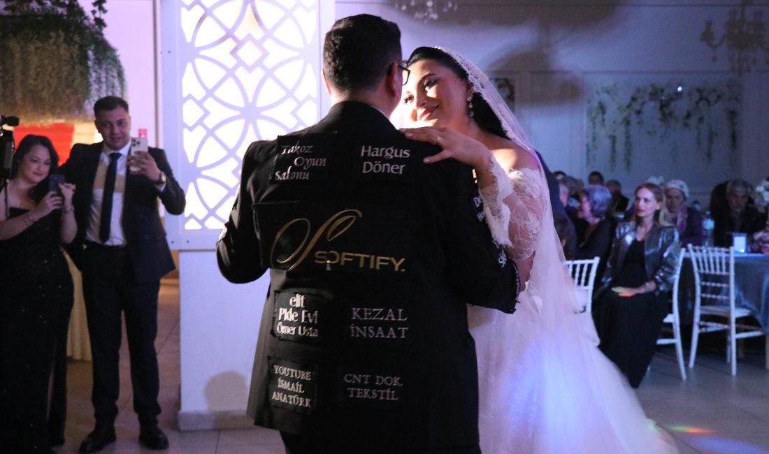 Denizli’de dünya evine giren Ramazan Bekrek, artan düğün maliyetleriyle başa
