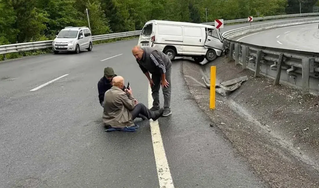 Zonguldak ile Karadeniz Ereğli’yi birbirine bağlayan kara yolunda yağışın etkisiyle