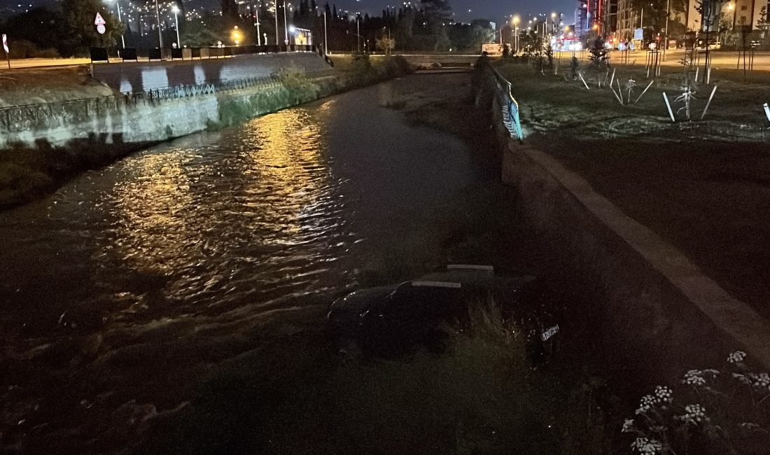 Bursa’da gece yarısı meydana gelen sıra dışı kazada, kontrolünü kaybettiği