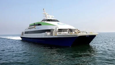 Marmara Denizi’nde etkisini gösteren olumsuz hava koşulları deniz ulaşımında aksamalara