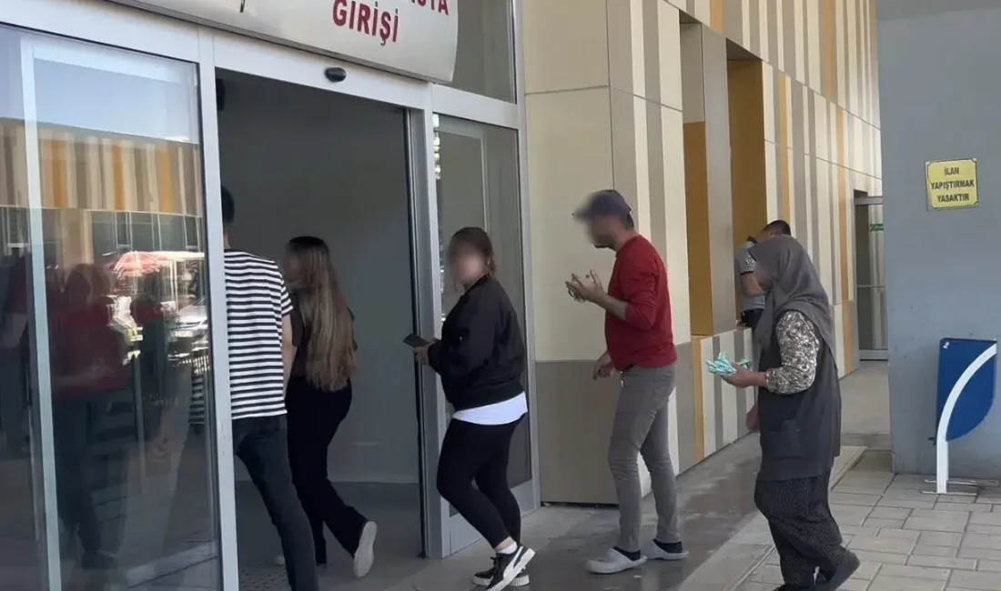 Van’da Kurban Bayramı’nın ilk gününde kurban kesmek isterken yaralanan tam