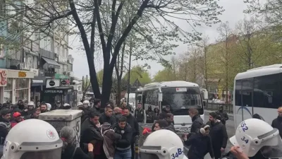 1 Mayıs Emek ve Dayanışma Günü kapsamında Beşiktaş’ta toplanarak yürüyüş