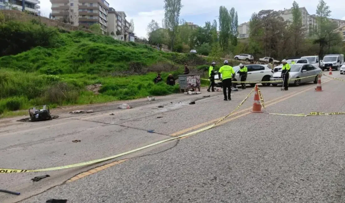 Ankara’nın Çankaya ilçesinde kontrolden çıkan bir kamyonetin yokuş aşağı savrulması