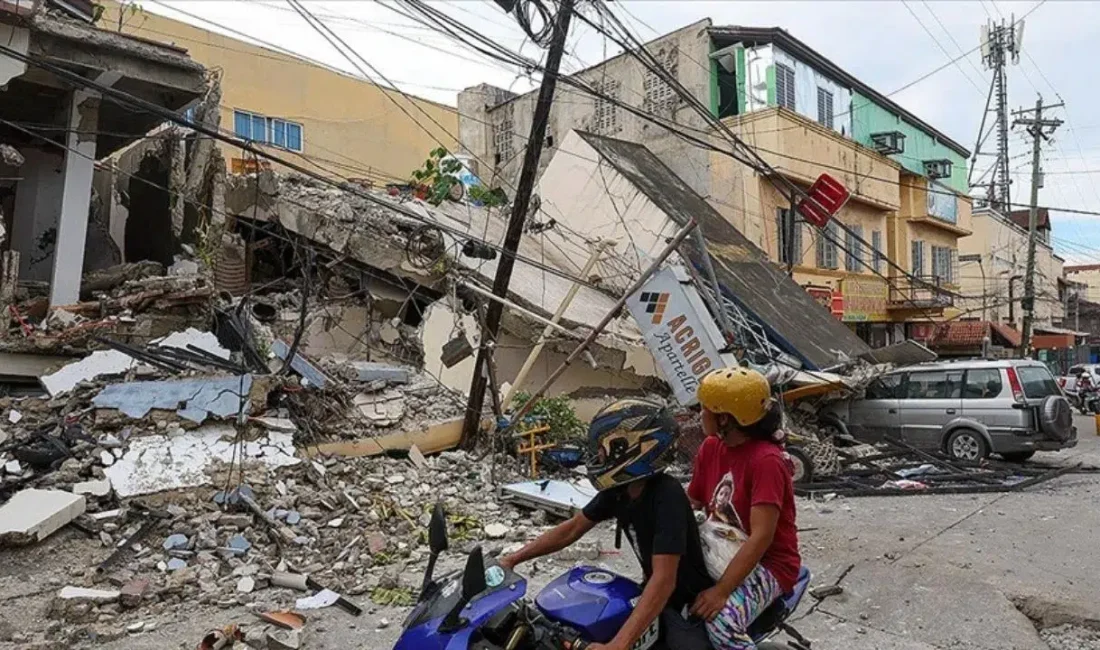 Filipinler’in Angeles kentinde yapımı süren bir binanın aniden çökmesi sonucu