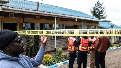 Kenya’nın Nakuru kentindeki bir kız yatılı okulunda gece yarısı çıkan
