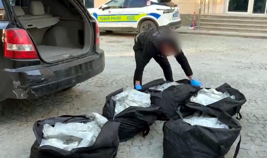 Edirne’de polisin düzenlediği nefes kesen operasyonda, İstanbul yönüne giden Moldova