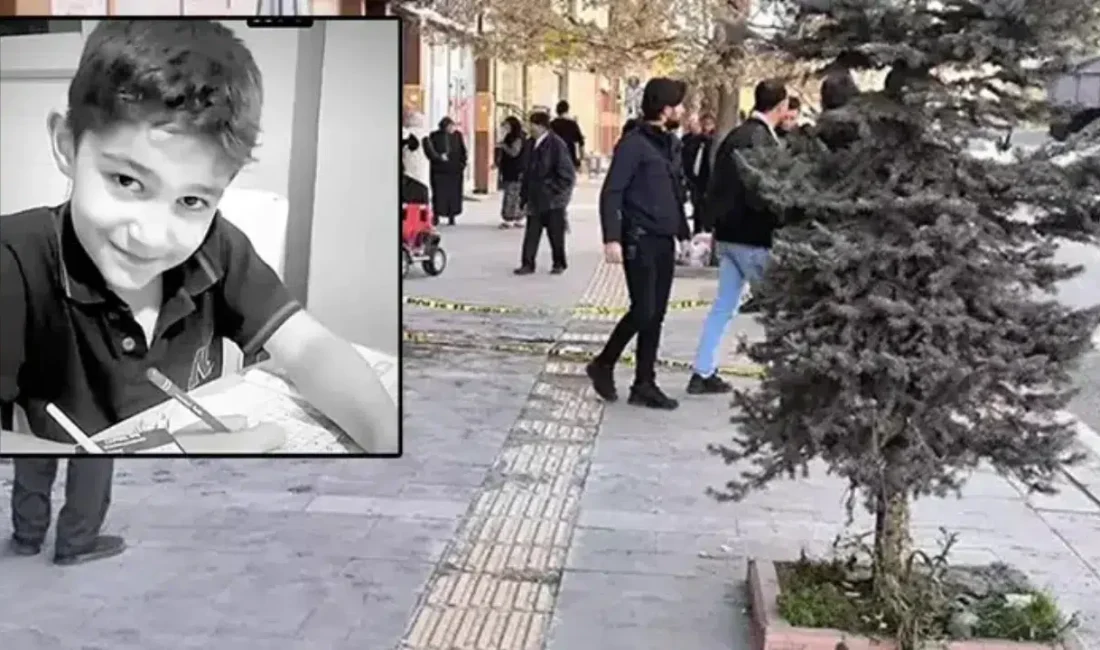 Kars’ta evinin önünde masumca oyun oynadığı sırada başına isabet eden