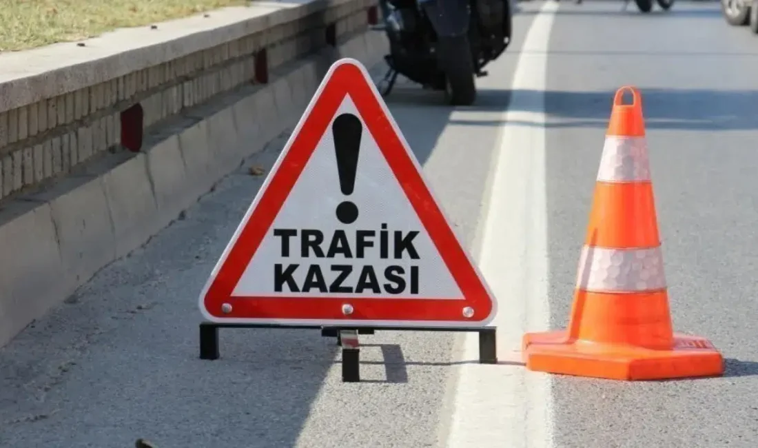 Antalya’nın Manavgat ilçesinde yaya geçidinden geçmeye çalışan bisiklete motosikletin çarpması
