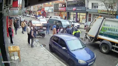 Tekirdağ’ın Muratlı ilçesinde sabah saatlerinde meydana gelen trafik kazasında, hafif