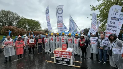 1 Mayıs Emek ve Dayanışma Günü kutlamalarında Kadıköy Rıhtım Meydanı’nı