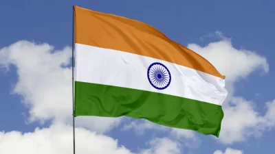 Hindistan’ın başkenti Yeni Delhi’de gece saatlerinde dört katlı bir apartmanda