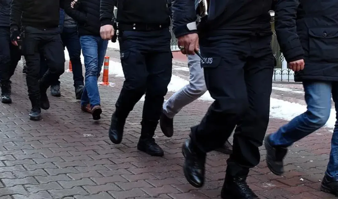 Adana İl Jandarma Komutanlığı ekipleri tarafından suç örgütlerine yönelik gerçekleştirilen