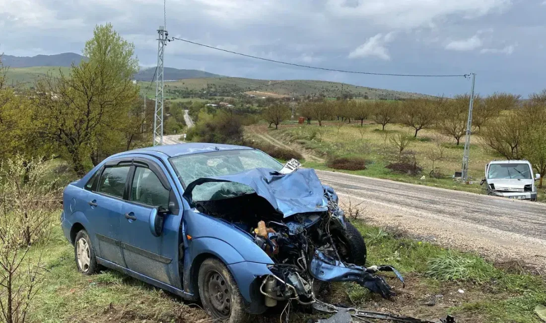 Elazığ’da meydana gelen ve yürekleri ağza getiren trafik kazasında hafif