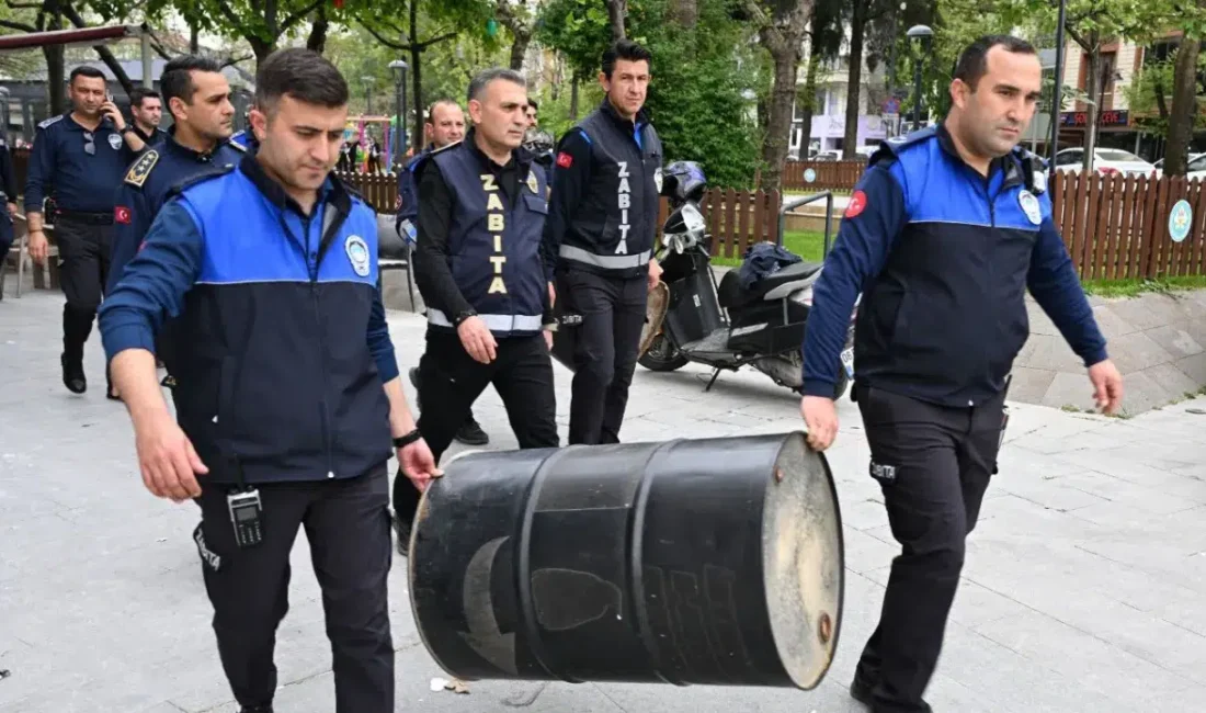 Manisa Büyükşehir Belediyesi ve Şehzadeler Belediyesi ekipleri, yaya güvenliğini tehlikeye