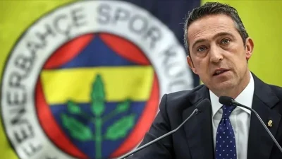 Fenerbahçe Kulübü Başkanı Ali Koç, 4 Nisan 2015 tarihinde sarı-lacivertli