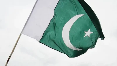 Pakistan’ın Belucistan eyaletinde askeri personeli ve ailelerini taşıyan servis trenine