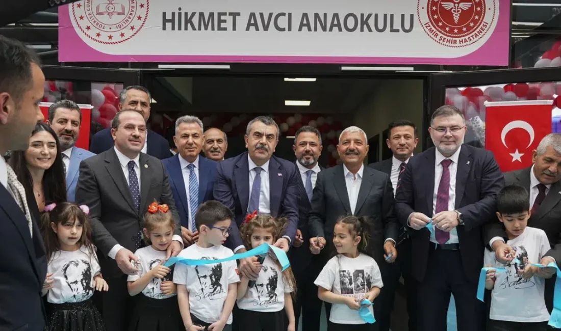 Milli Eğitim Bakanı Yusuf Tekin, İzmir Şehir Hastanesi yerleşkesinde hayırseverlerin