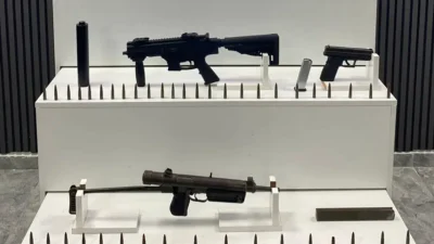 Osmaniye’de emniyet güçlerinin gerçekleştirdiği yol uygulamasında durdurulan bir otomobilde yapılan