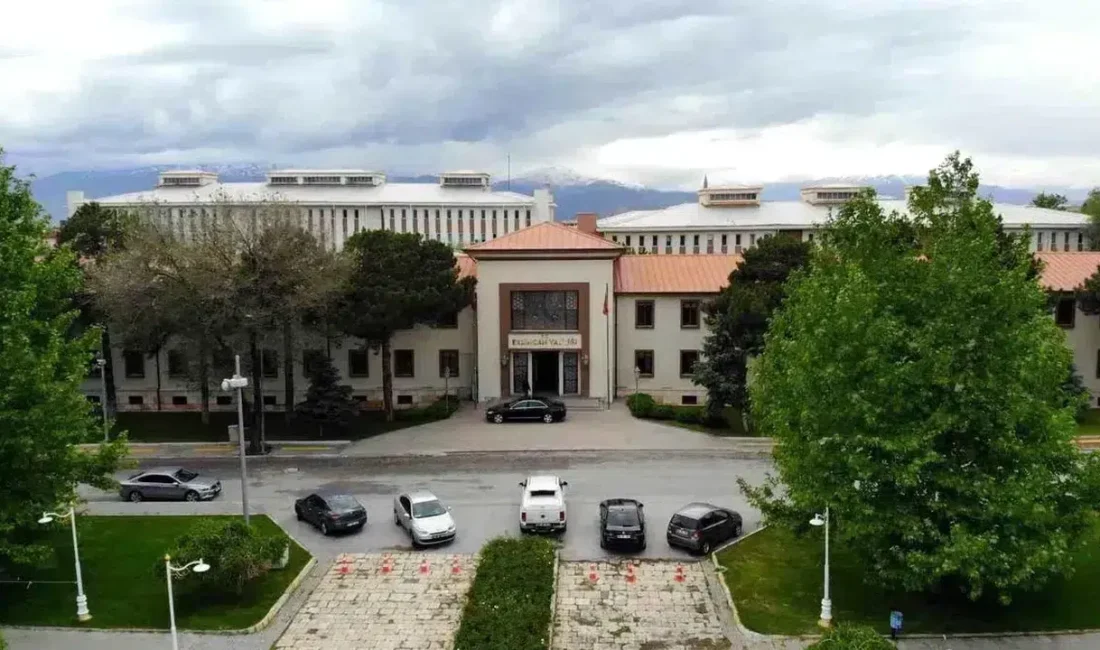 Kurban Bayramı’nın gelişiyle birlikte Erzincan kent merkezinde daha önce eşine