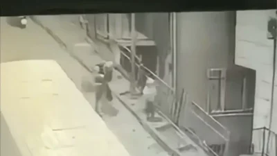 Kağıthane’de kaldırımda yürürken aydınlatma direğine temas eden 8 yaşındaki B.B.