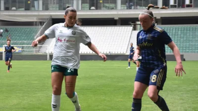 Turkcell Kadın Futbol Süper Ligi’nde fırtına gibi esen Fenerbahçe ArsaVev,