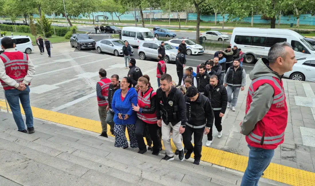 Tekirdağ’da narkotik polislerinin helikopter desteğiyle gerçekleştirdiği geniş kapsamlı operasyonda gözaltına