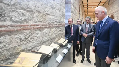 Kültür ve Turizm Bakanı Mehmet Nuri Ersoy, Rami Kütüphanesi’nde hayata