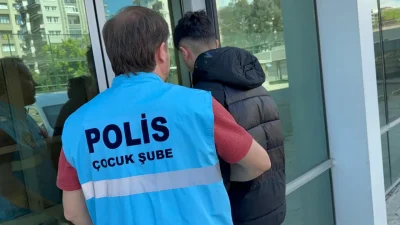 Samsun’un İlkadım ilçesinde narkotik polisinin gerçekleştirdiği başarılı operasyonun ardından gözaltına