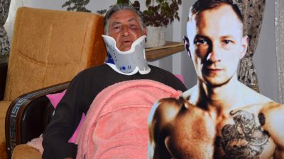 Antalya’da bir otelden aldığı Litvanyalı boksörü taşıyan tur şoförü Mehmet