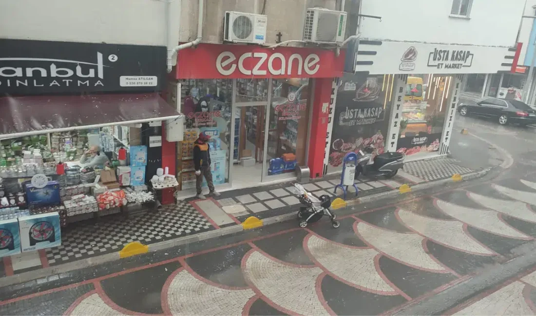 Edirne’nin Keşan ilçesinde aniden bastıran ve hayatı adeta durma noktasına