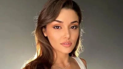 Hande Erçel, bu yıl üçüncü kez Cannes Film Festivali’ne katılarak