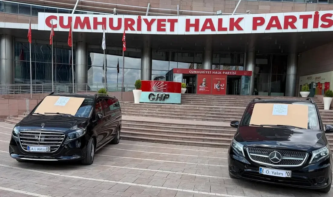 Çağdaş Yaşamı Destekleme Derneği, Cumhuriyet Halk Partisi eski Genel Başkanı