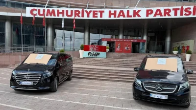 Çağdaş Yaşamı Destekleme Derneği, Cumhuriyet Halk Partisi eski Genel Başkanı